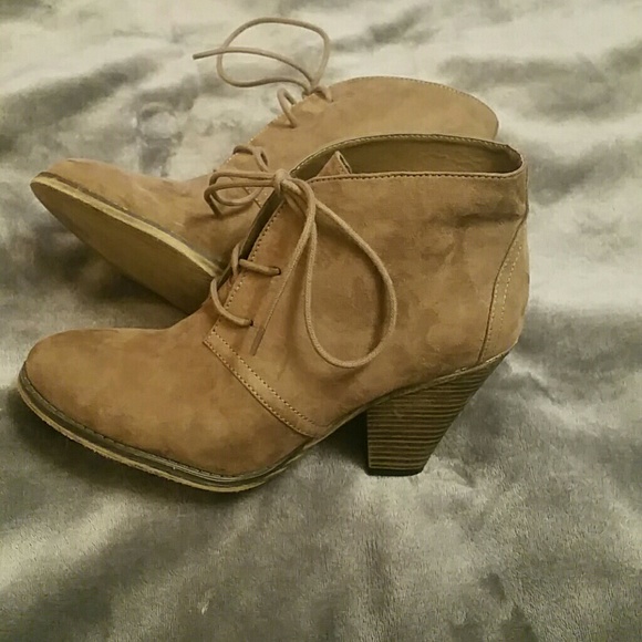 MIA Lace Up Heel Ankle Booties size 8.5 - Picture 3 of 8